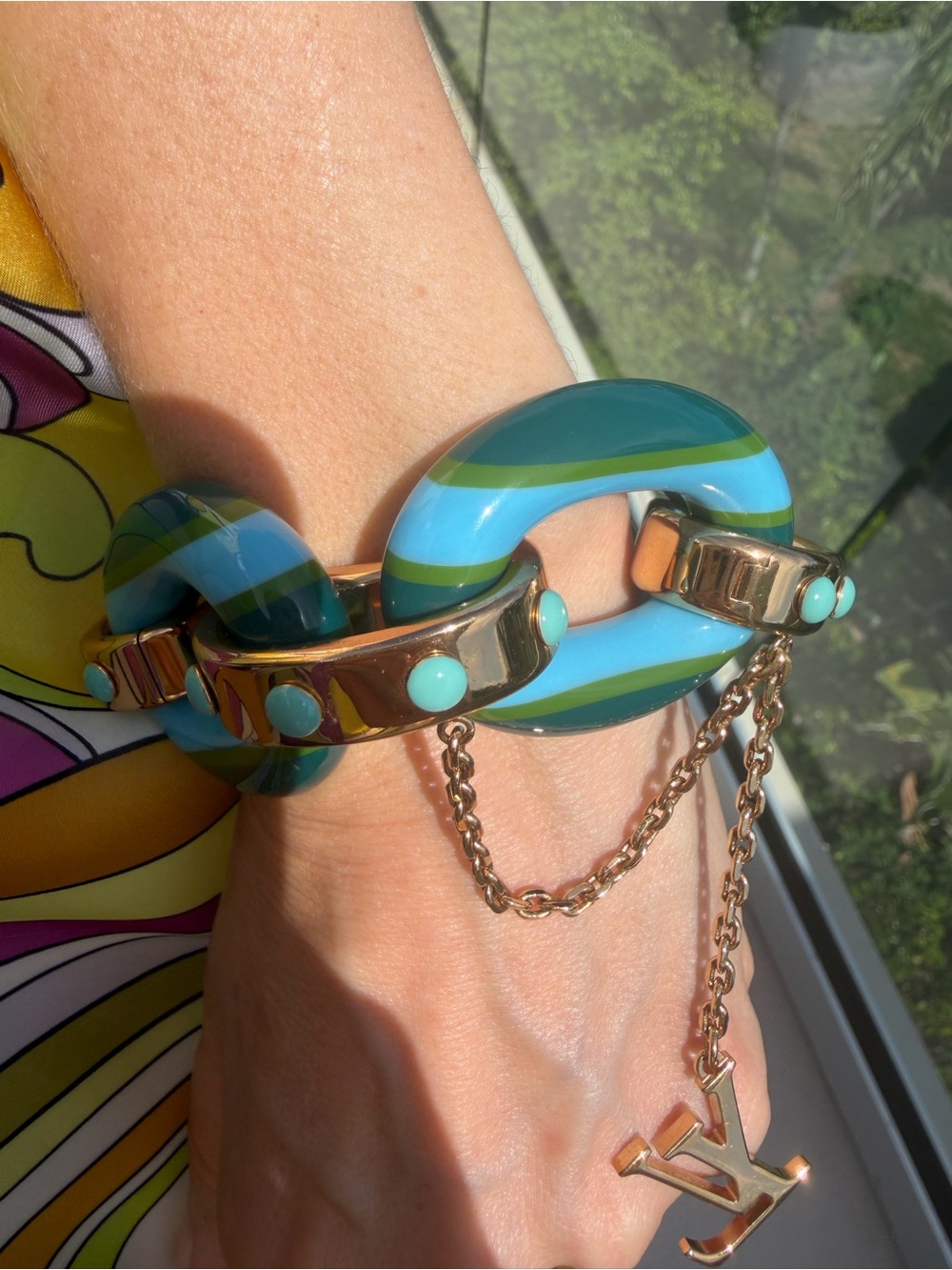 Louis Vuitton Blue and Turquoise Striped Resin Bracelet with Gold LV Charm - Picture 3 of 13